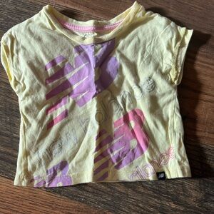 New Balance 2T yellow top